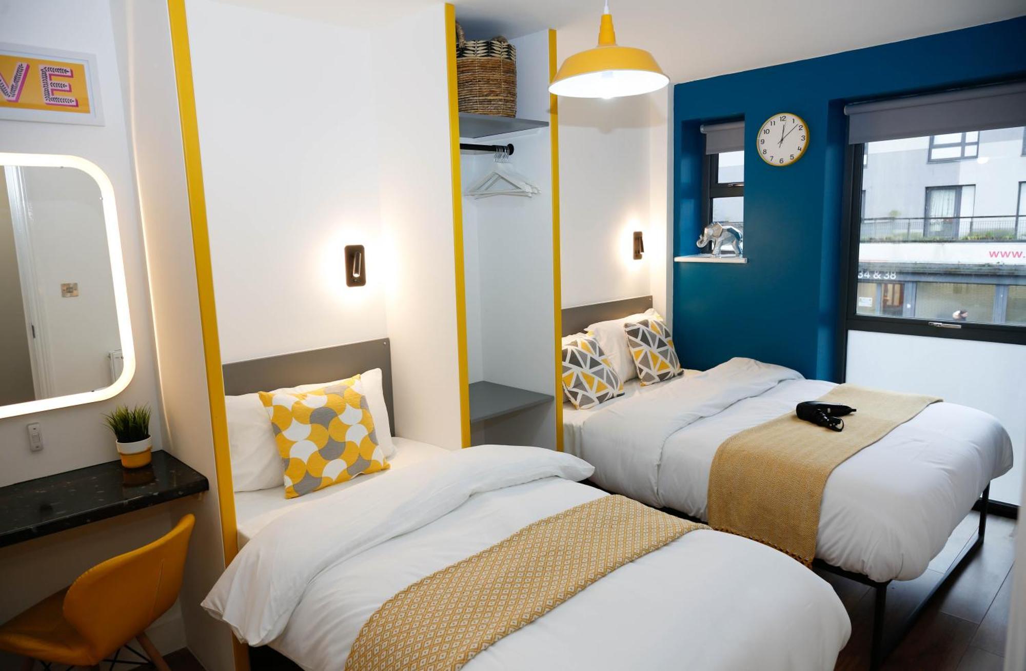New Luxury Apartments In Central Location Next To Shops, Cafes, Bars & Metro Londres Exterior foto