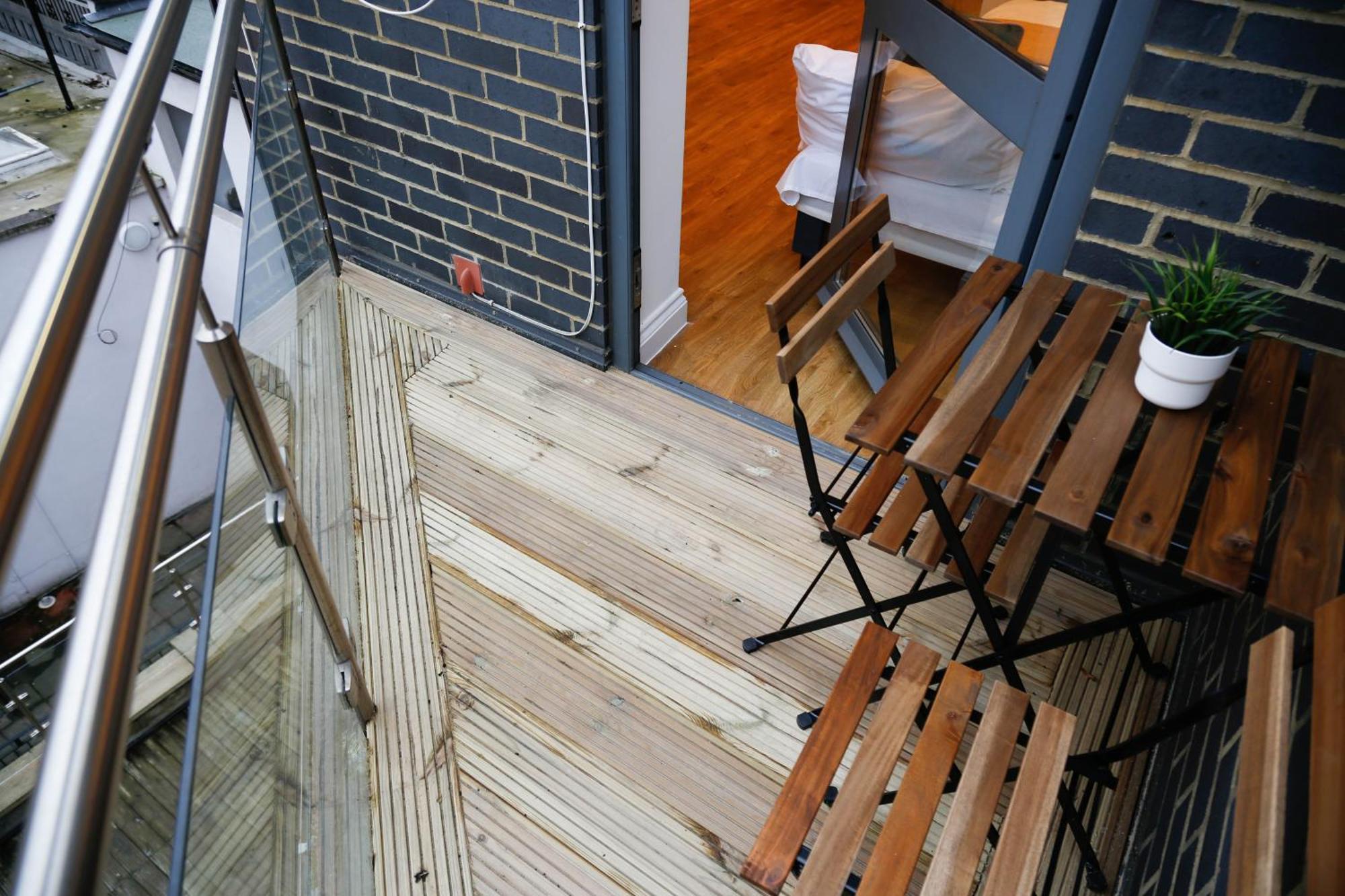 New Luxury Apartments In Central Location Next To Shops, Cafes, Bars & Metro Londres Exterior foto