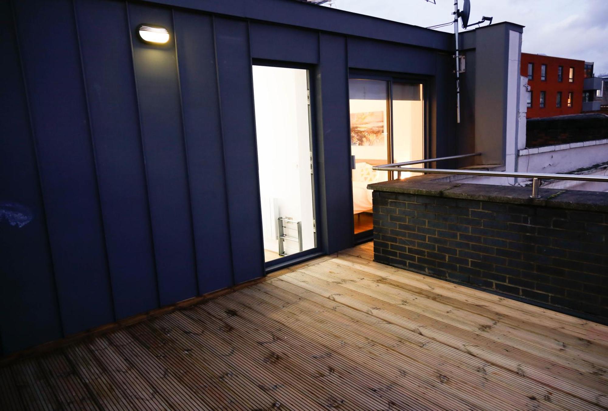 New Luxury Apartments In Central Location Next To Shops, Cafes, Bars & Metro Londres Exterior foto